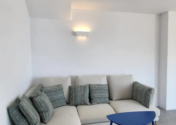 Casa Giglio Folegandros Villa